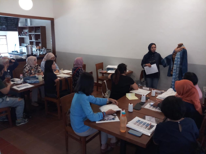 Dari Kelas Nui Shibori